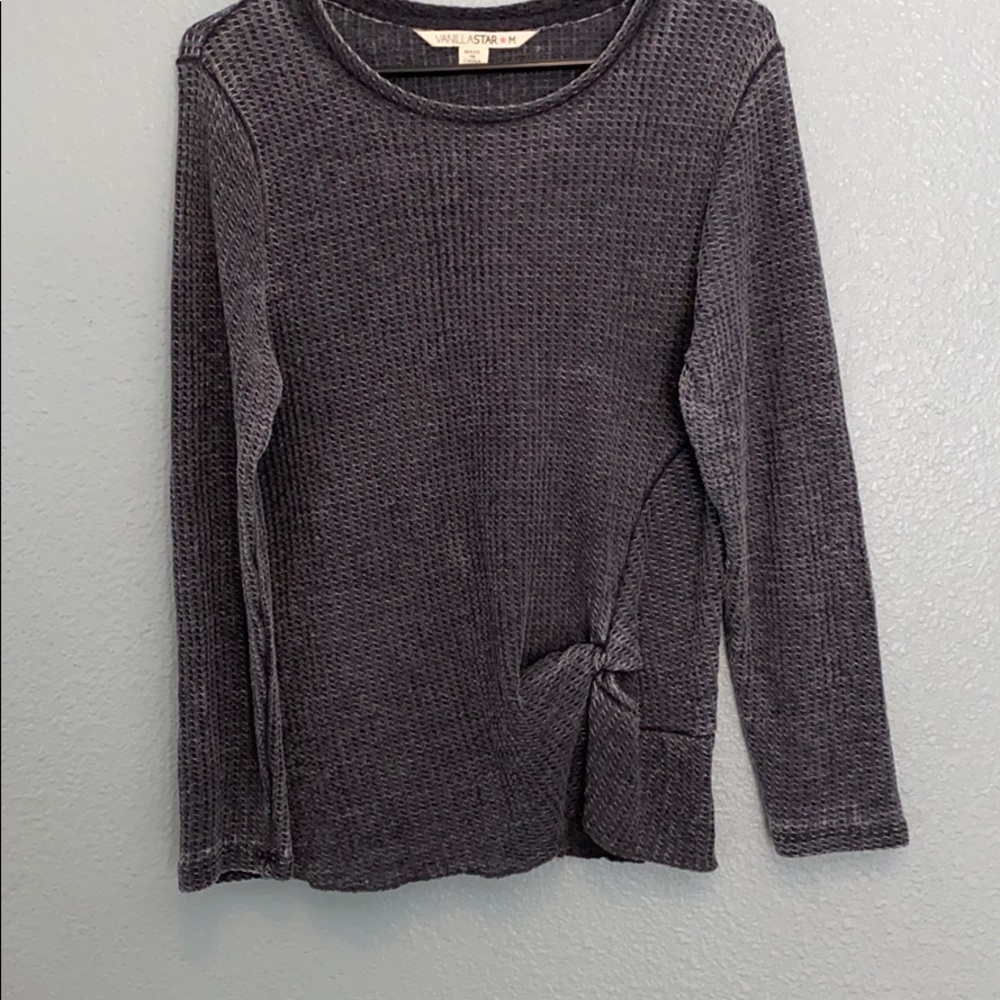 One long sleeve-one short sleeve